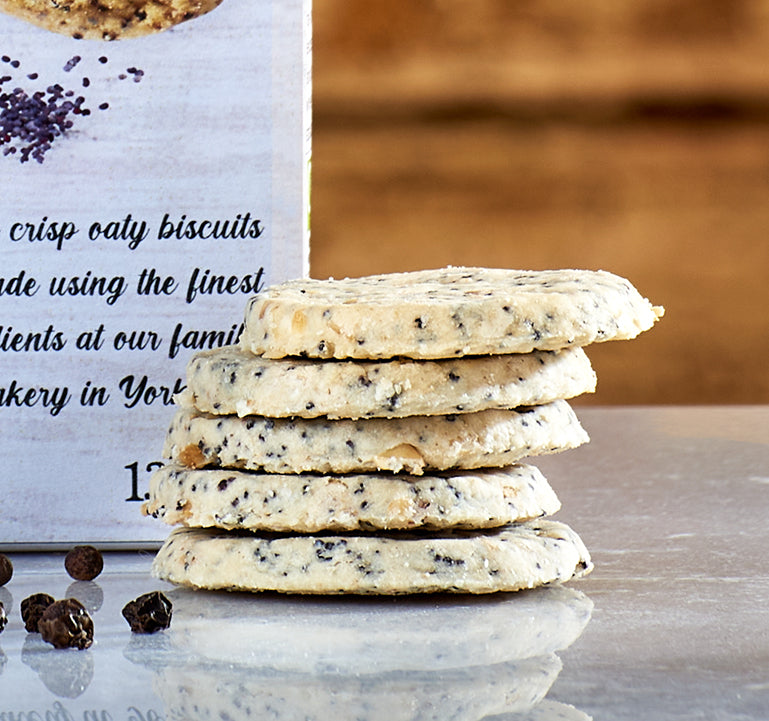 Oaty Biscuits with Black Pepper & Poppy Seeds